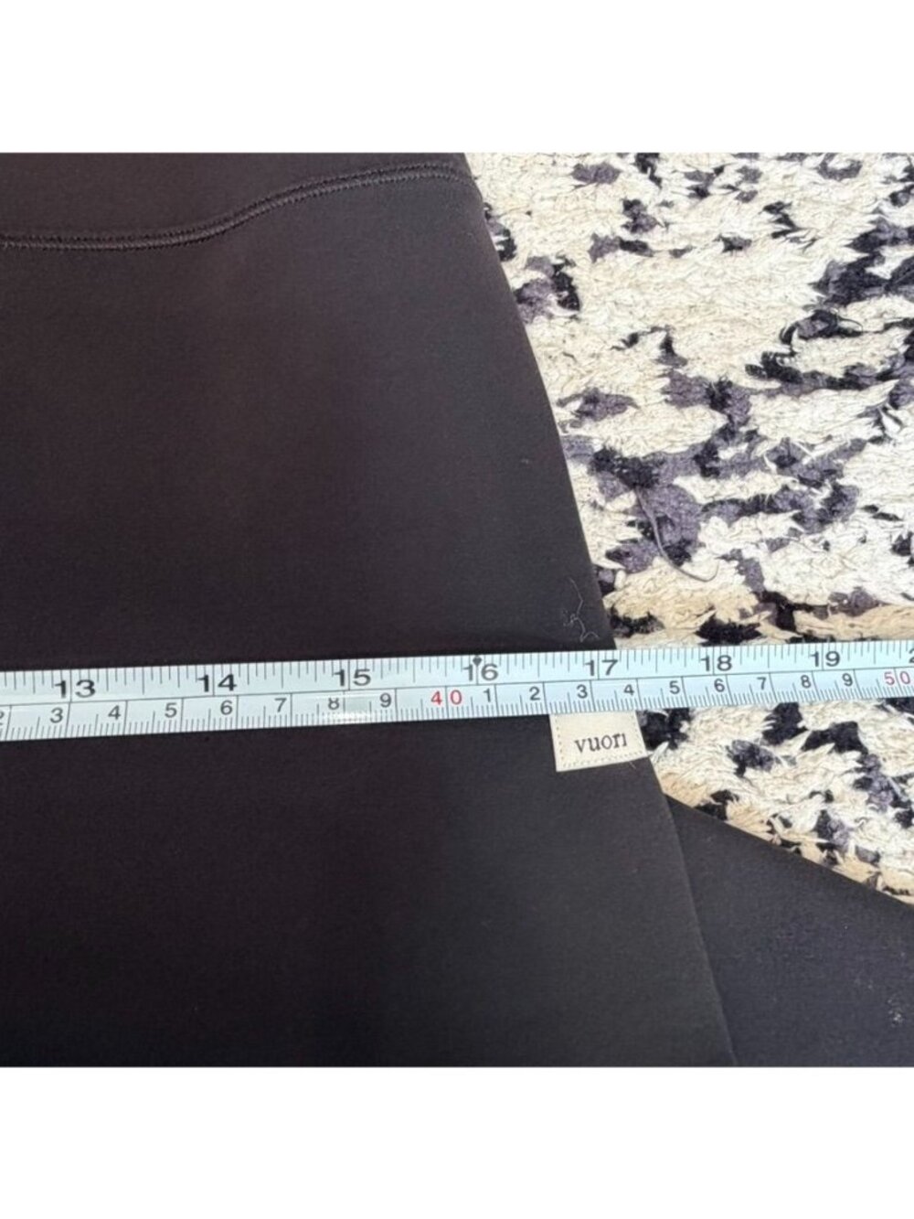 Vuori AllTheForm Flare Black Performance Pants Women's Size XL A168 - Picture 8 of 10